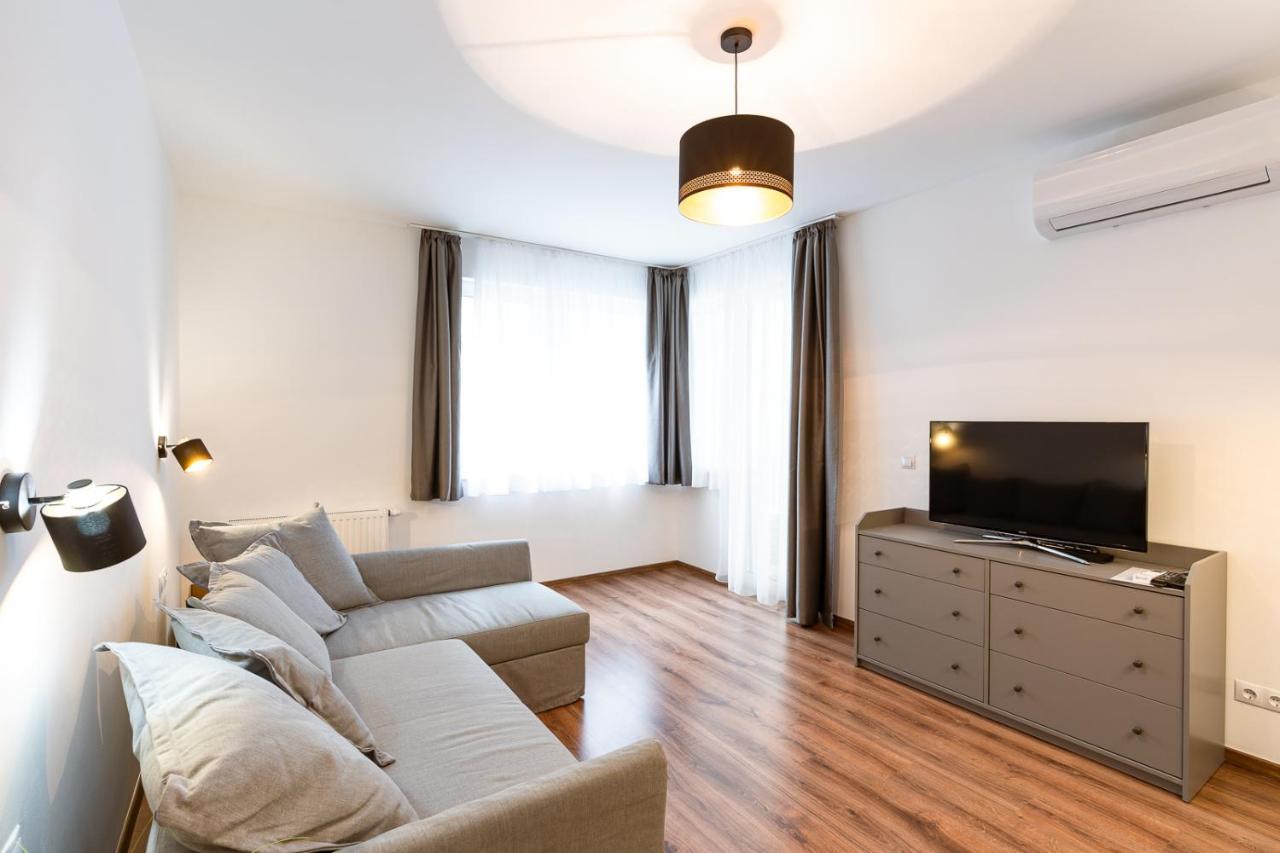 Modern & Newly Built Apartment With Private Garage Boedapest Buitenkant foto